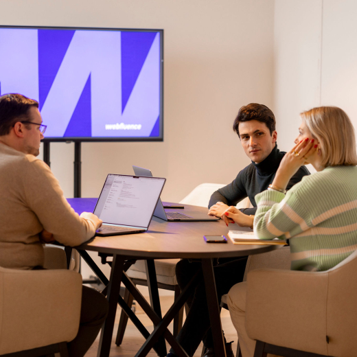 het team van Webfluence in vergadering.